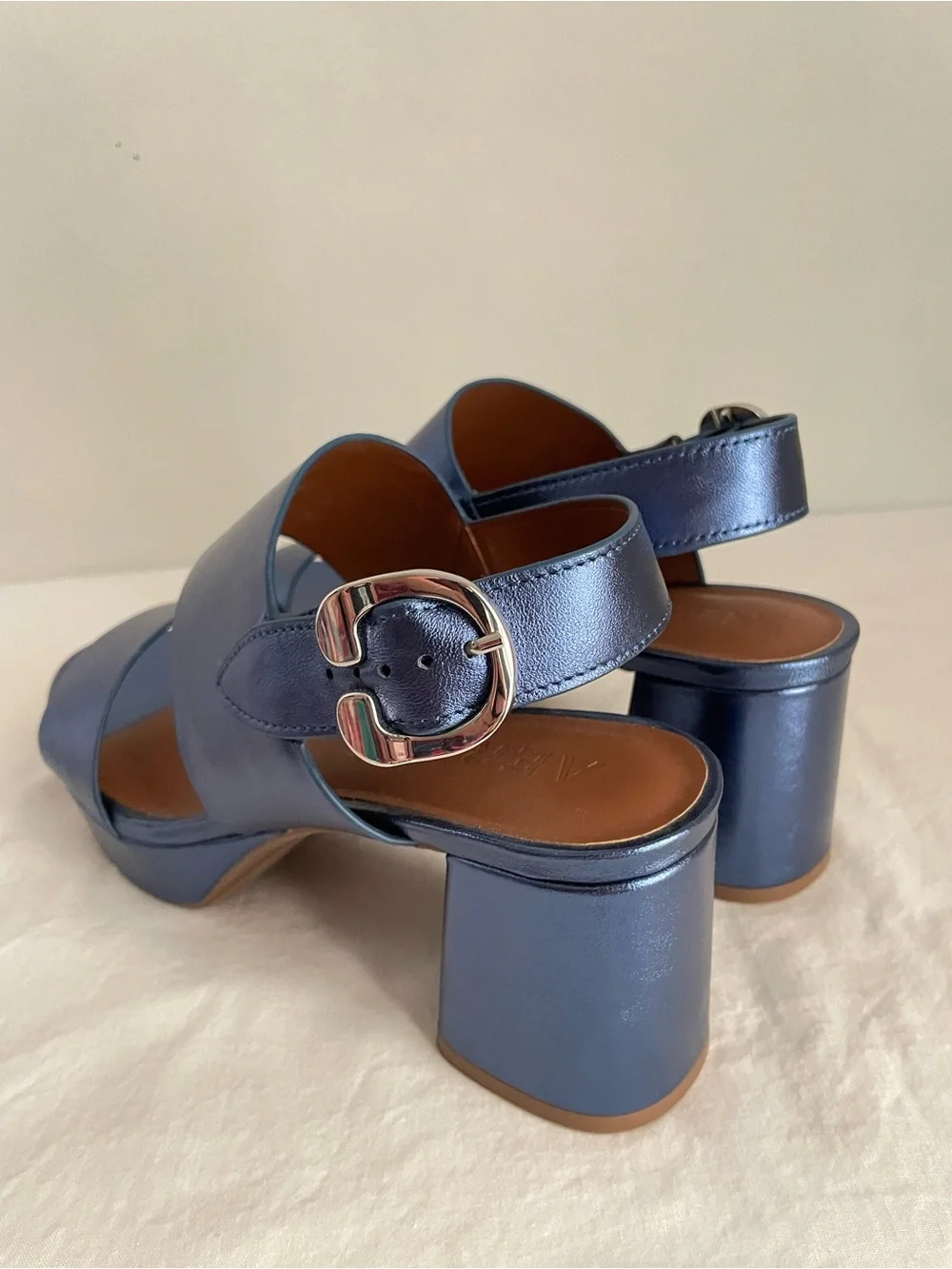 Aerosoles Camera Metallic Blue Block Heel Platform Sandals 8